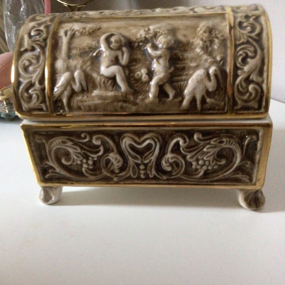 💕Host Pick💕Vintage Italian 1970’s R.Capodimonti 2 piece jewelry/trinket box - Picture 2 of 6